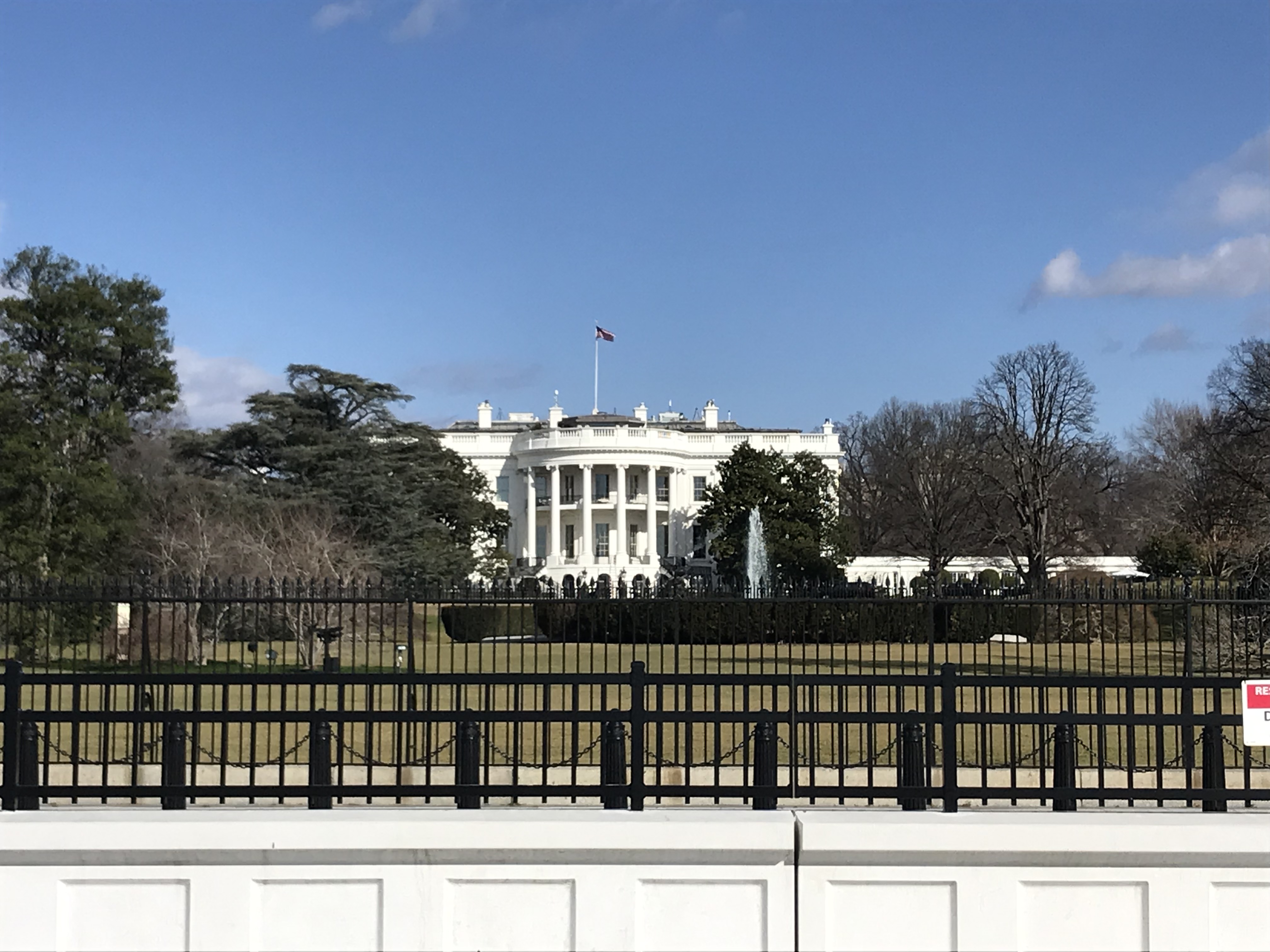 White house in Washington DC